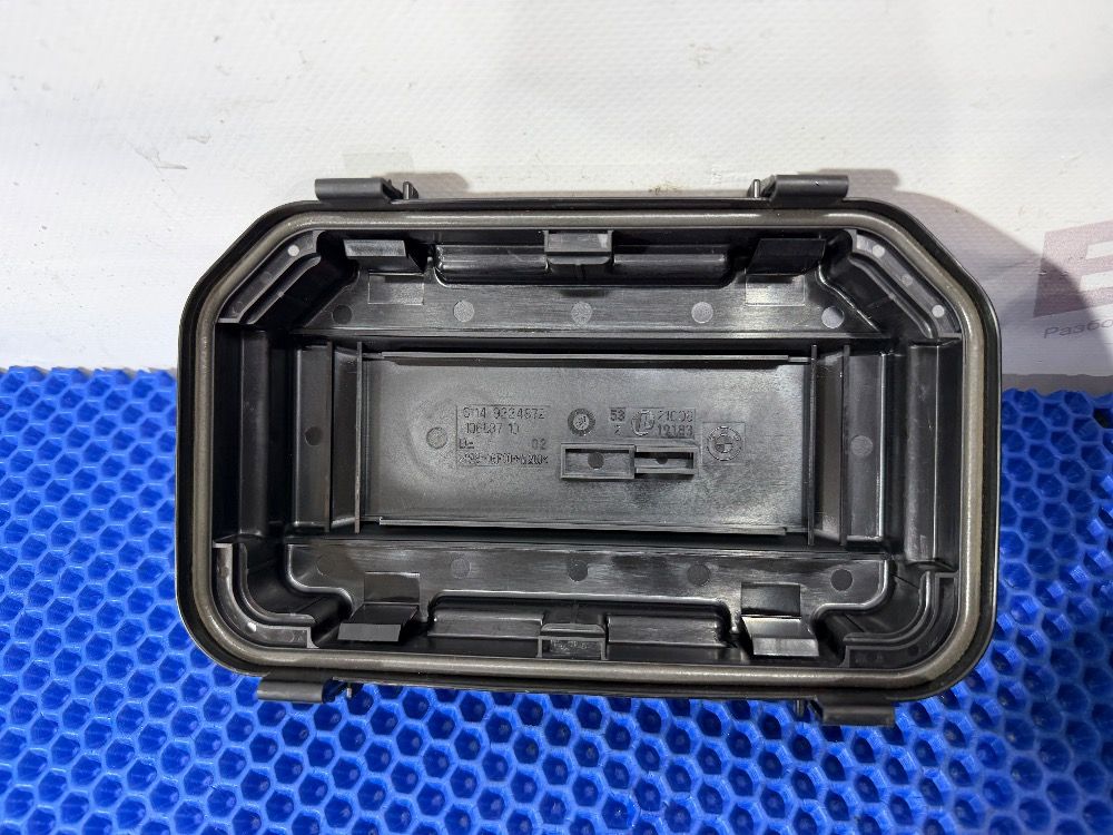 Корпус блока предохранителей BMW F30, F20, F32