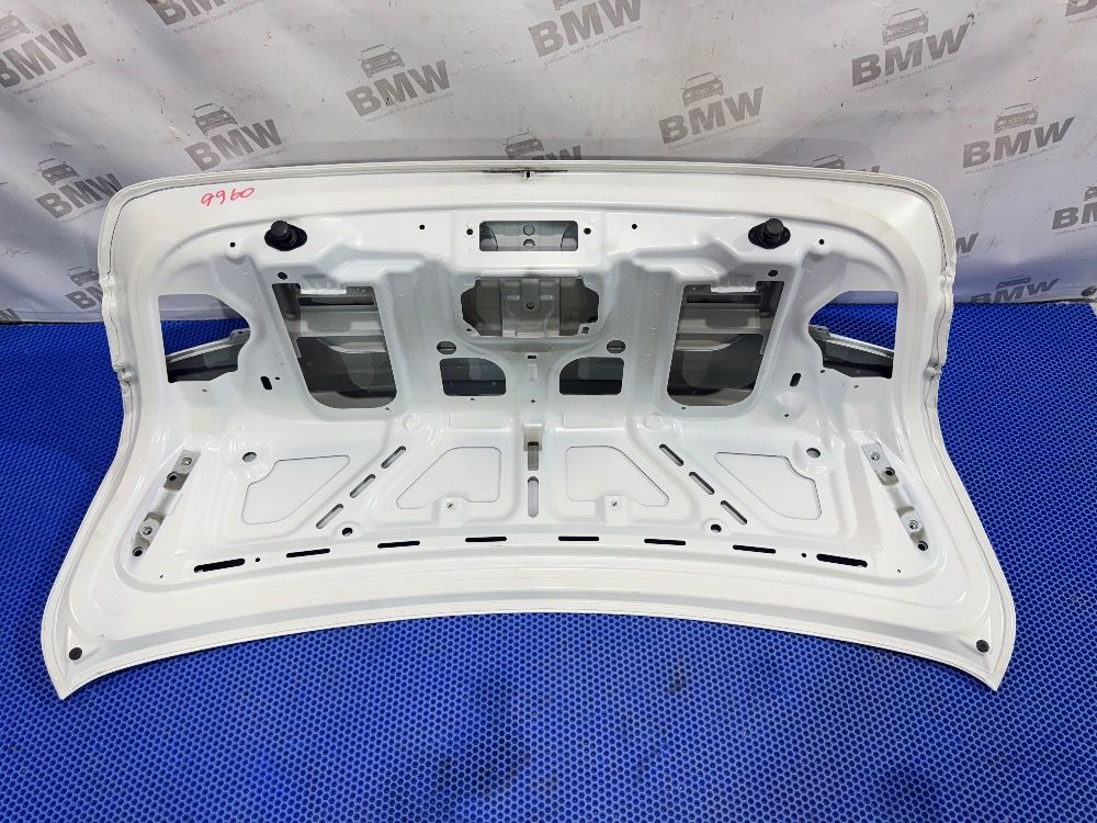 Крышка багажника BMW F30 Alpinweiss 300