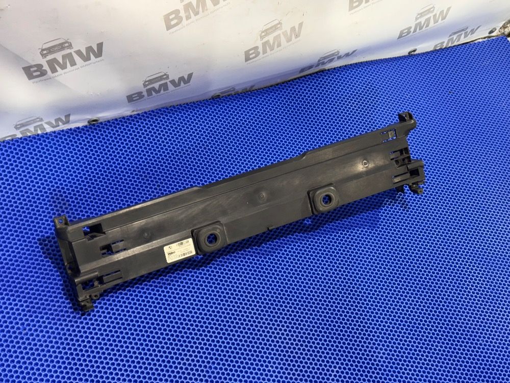Рамка радиатора BMW F10, F01, F07