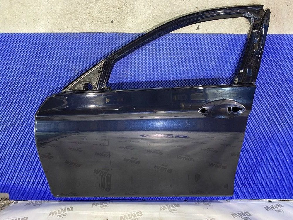 Левая передняя дверь BMW F10 цвет 416 Carbon Schwa