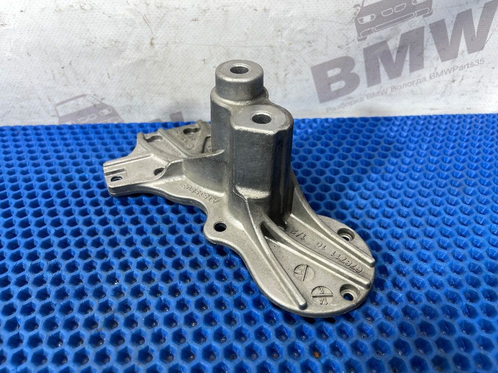 Кронштейн дополнительной помпы BMW F10, F15, F25