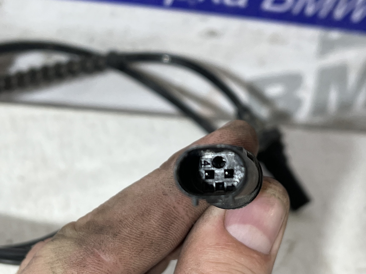 Датчик ABS передний BMW F10, F07, F01