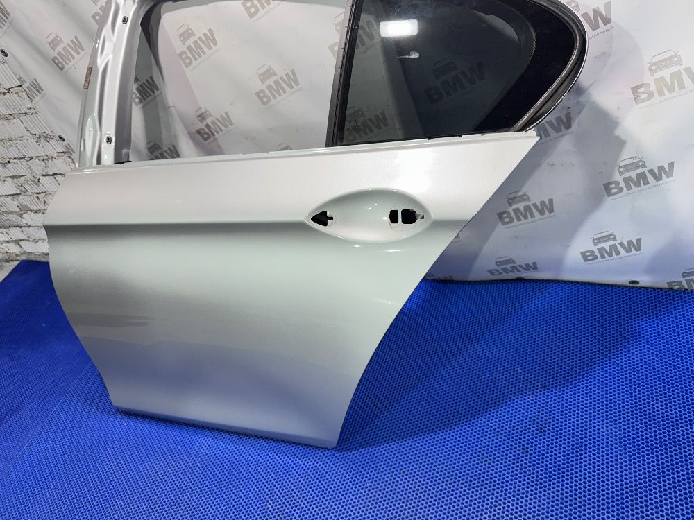 Задняя левая дверь BMW F10 цвет Titan-silber 354