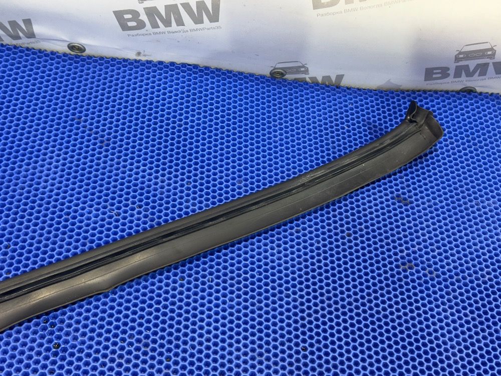 Уплотнитель подкапотный bmw f10