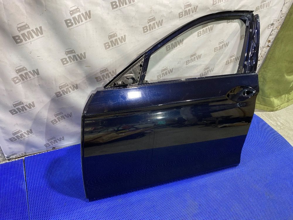 Левая передняя дверь BMW F10 цвет 416 Carbon Schwa