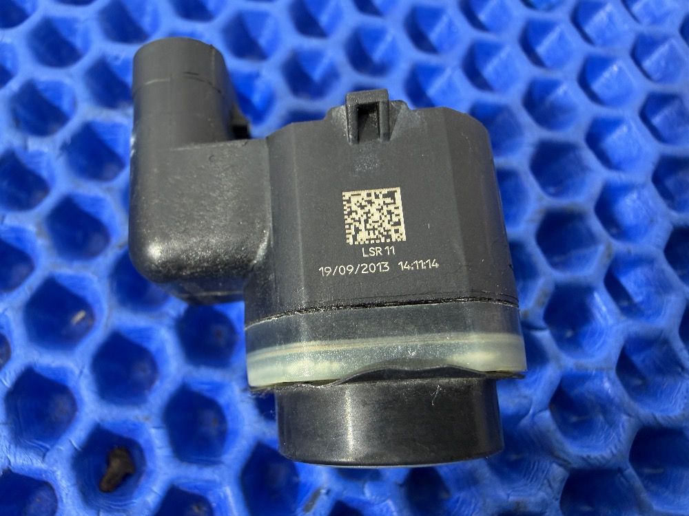 Датчик парктроника BMW F10, F25, F06 цвет A83