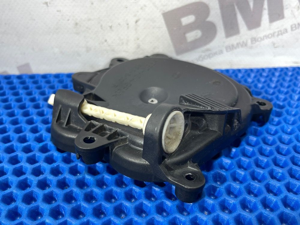 Крышка правой фары BMW F10 Adaptive LED Оригинал