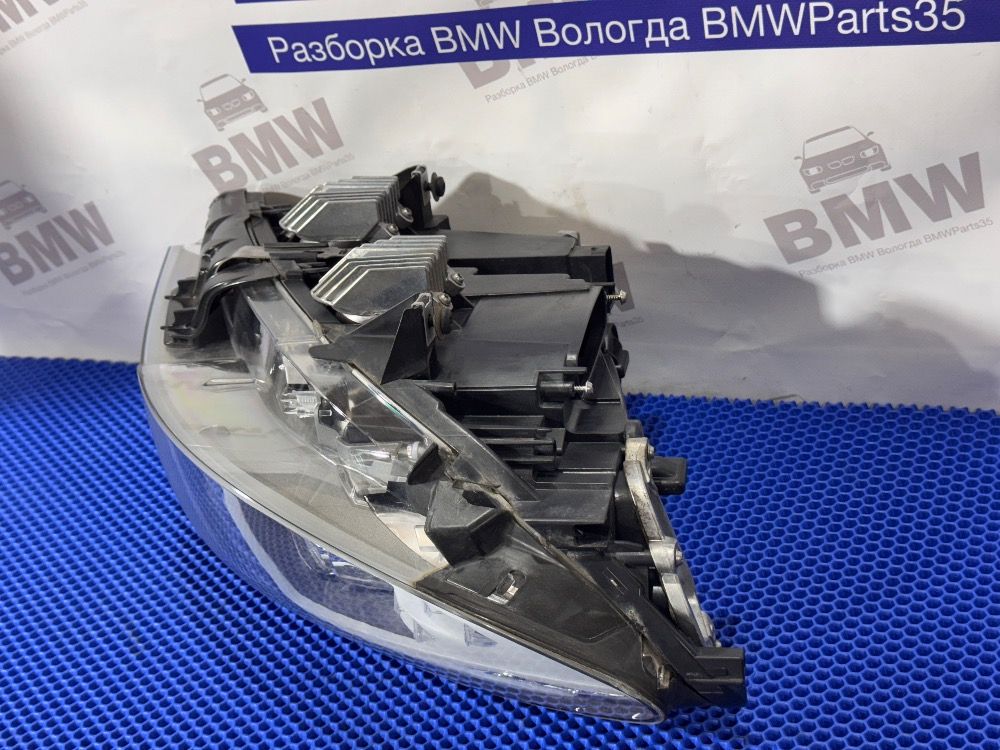 Передняя правая фара BMW F10 дорестайл адаптив