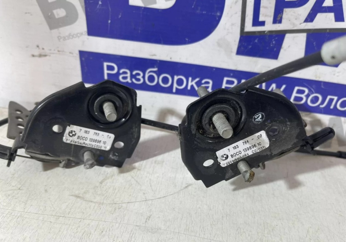 Крючок капота BMW F10, F11, F18, F07, F01