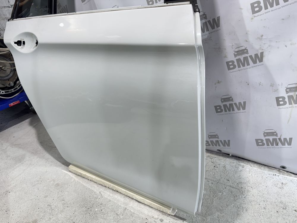 Правая задняя дверь BMW F11 универсал