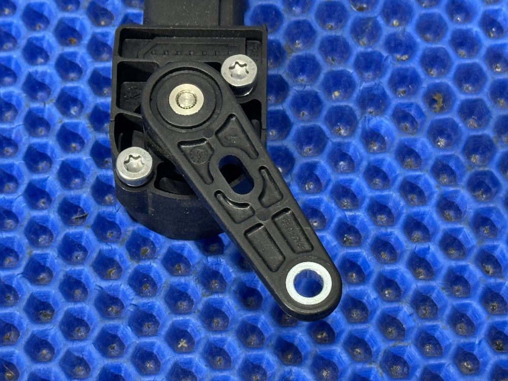Датчик хода педали тормоза BMW F10, F15, G20, G30