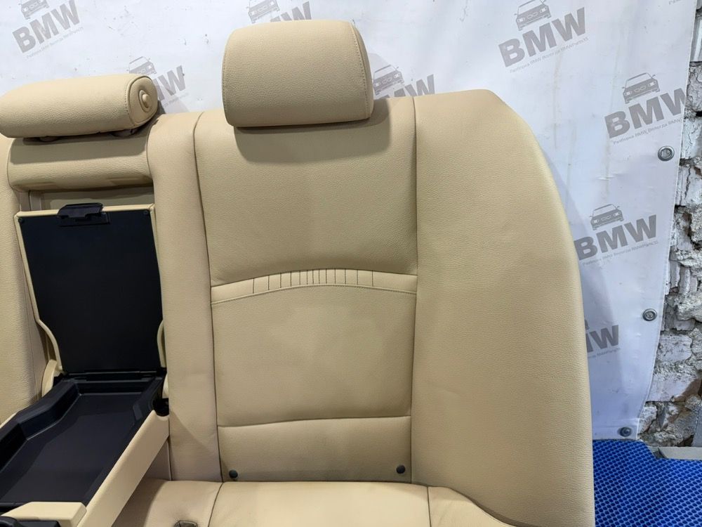 Задние сидения BMW F10 LCI бежевые с подогревом