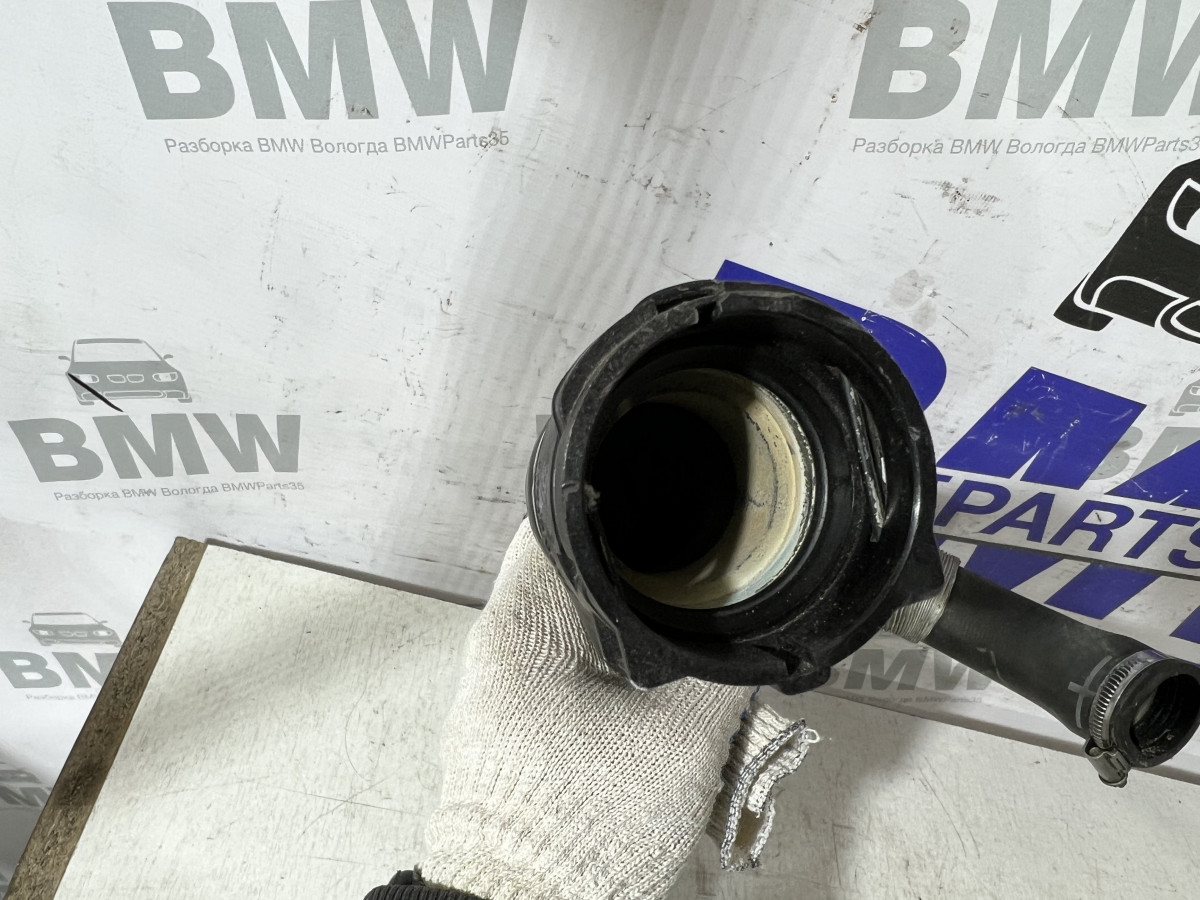 Патрубок системы охлаждения BMW F10, F01