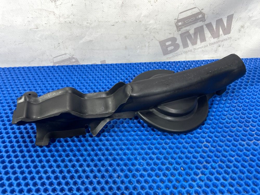 Уплотнитель капота правый BMW F30 С Японии