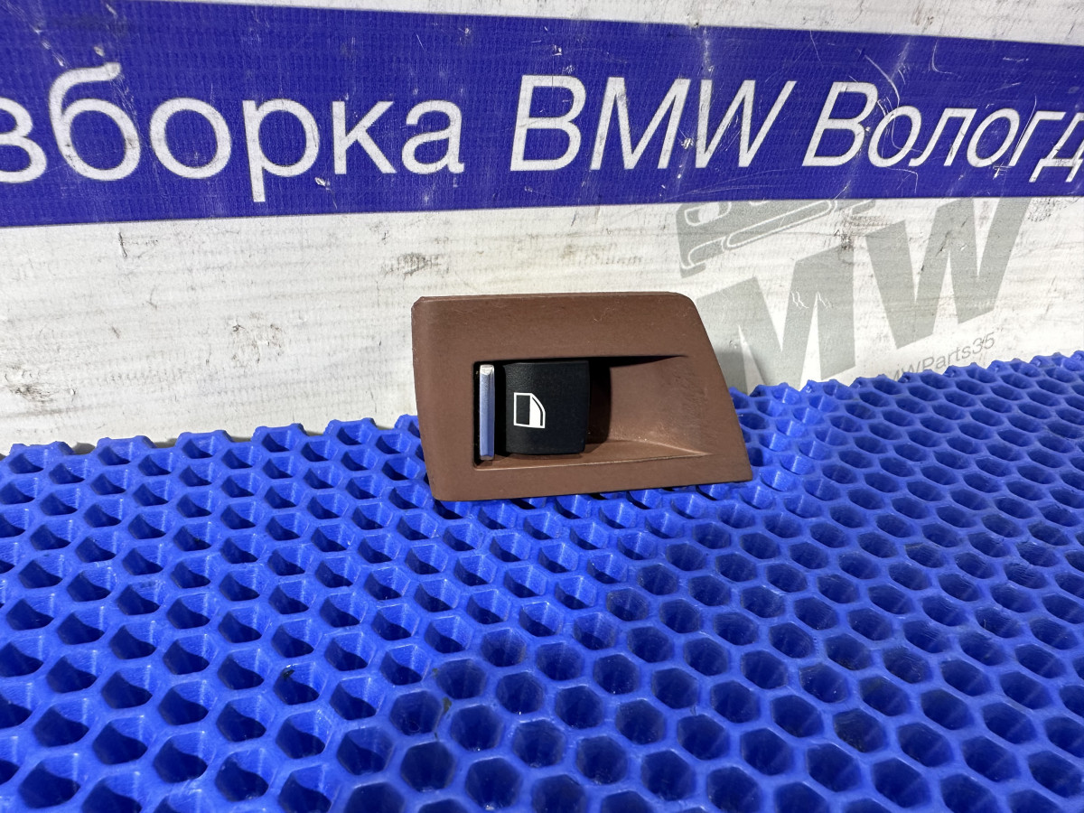 Кнопка cтеклоподъемника  BMW F10, F07, F01