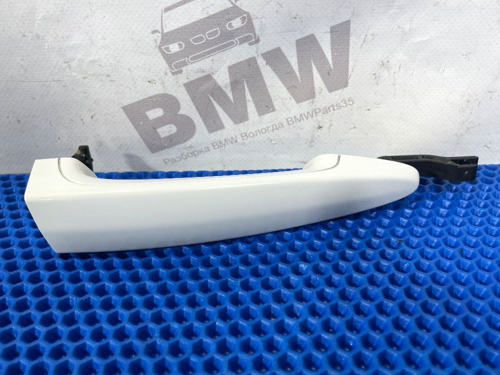 Ручка задняя правая BMW F30, E90 Цвет 300 Оригинал