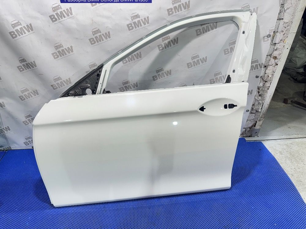 Оригинальная левая дверь BMW F10  Alpinweiss 300