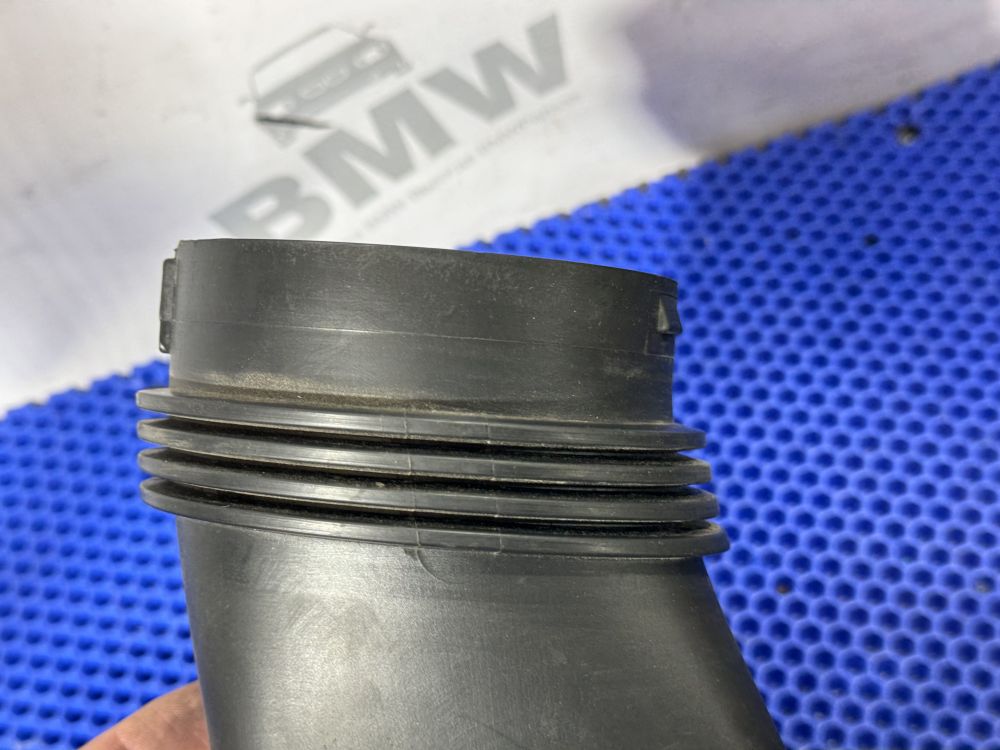 Патрубок к воздушному фильтру BMW F10, F07, F01