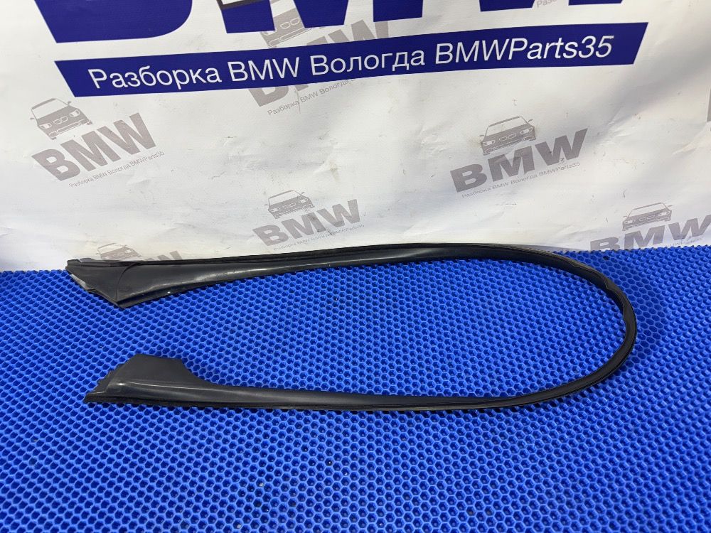 Резинка правой двери BMW F10 верхняя