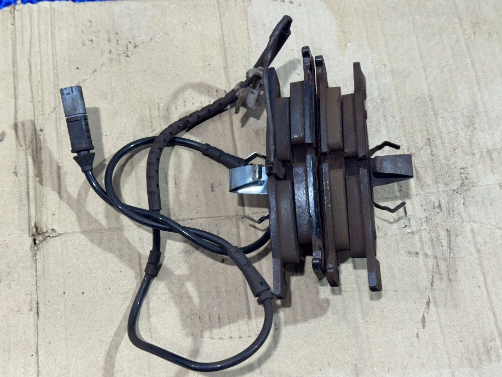 Колодки передние TRW BMW F10 под 330/24 диск