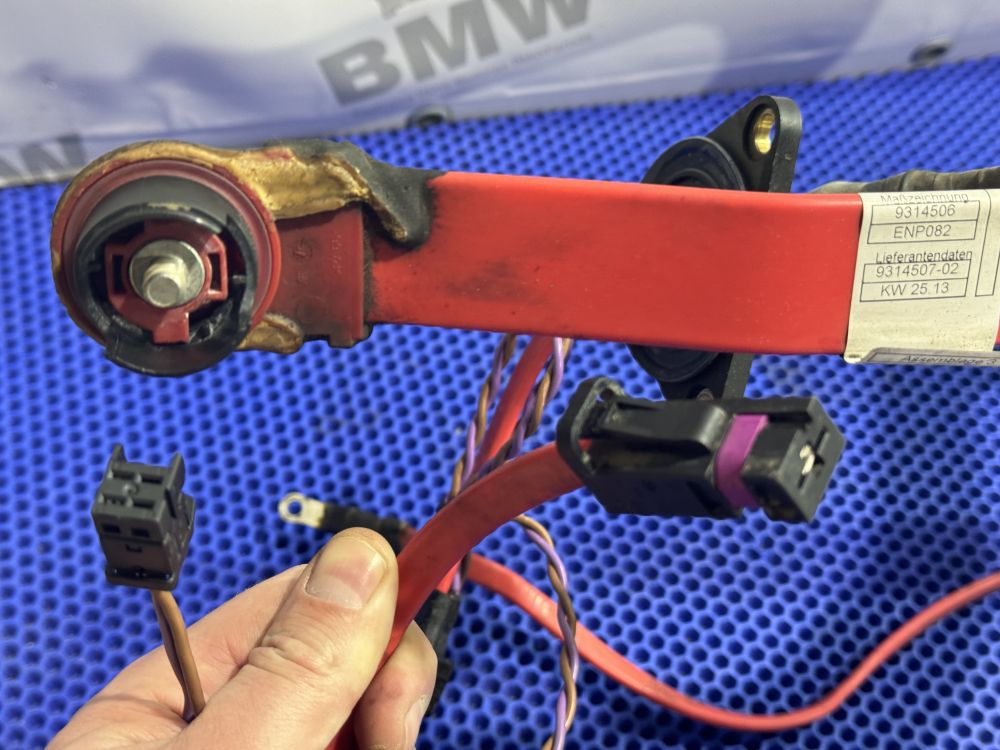 Провод плюсовой BMW F10, F11, F06 с Японии