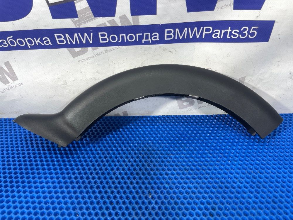 Облицовка петли багажника правая BMW F30 Оригинал