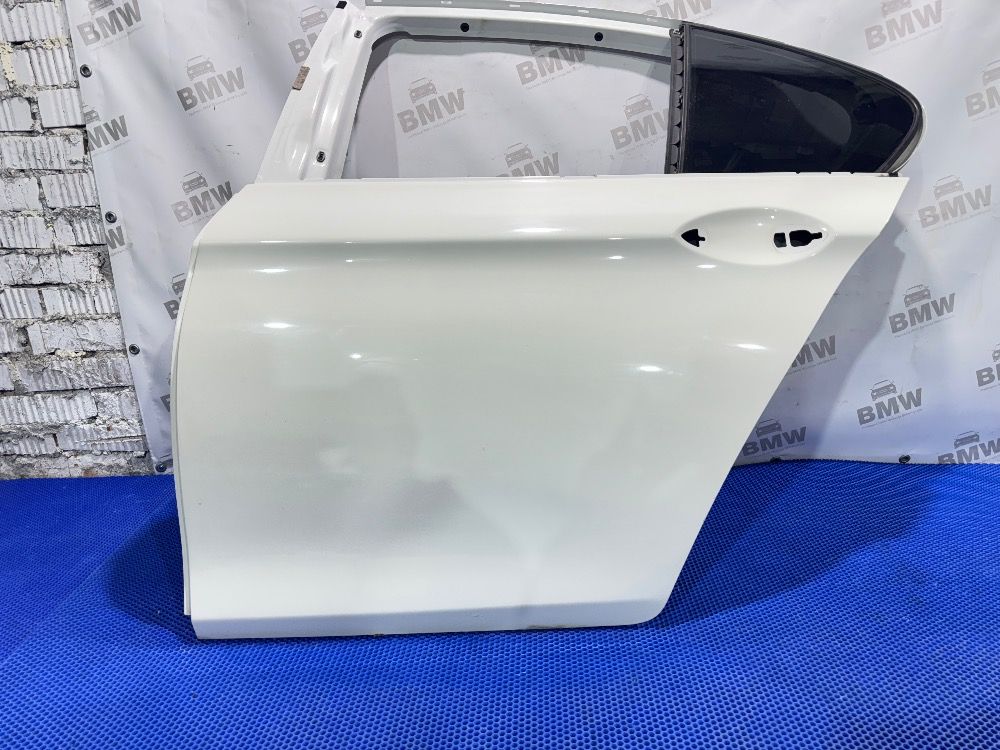 Оригинальная задняя левая дверь bmw f10, f11, F18