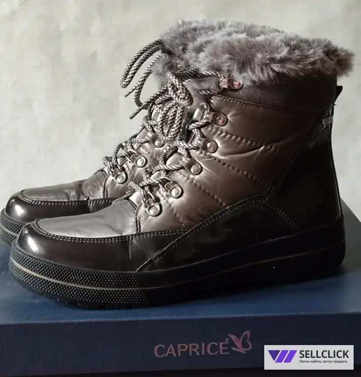 ботинки дутики женские Caprice 40