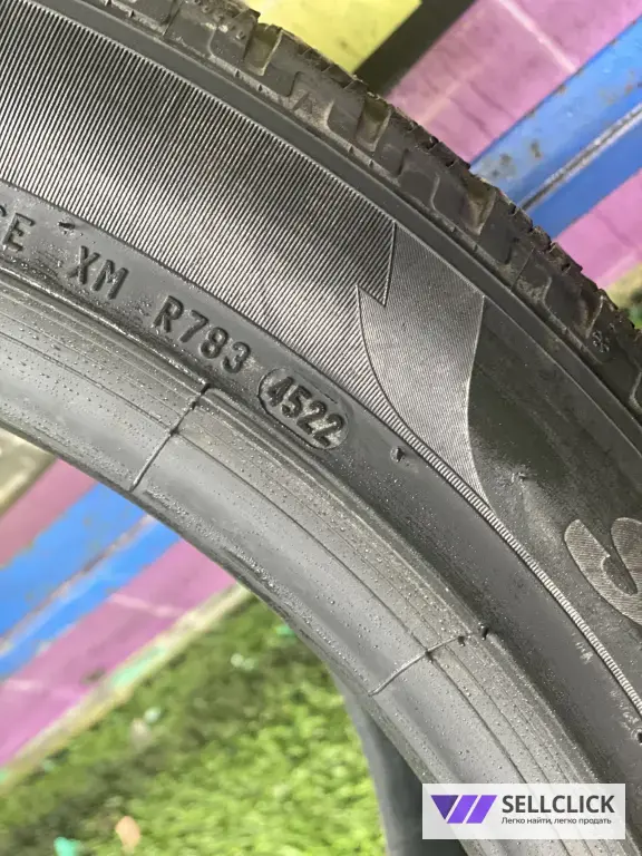 285/40 r20 Pirelli scorpion winter