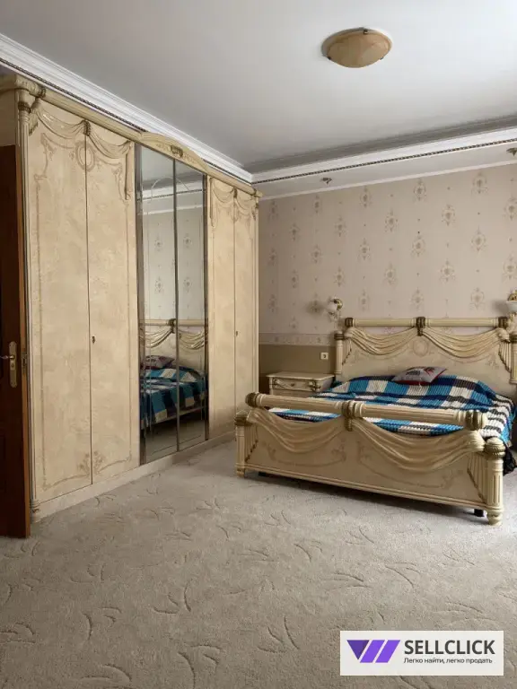 Коттедж 448 м², участок 5 сот.