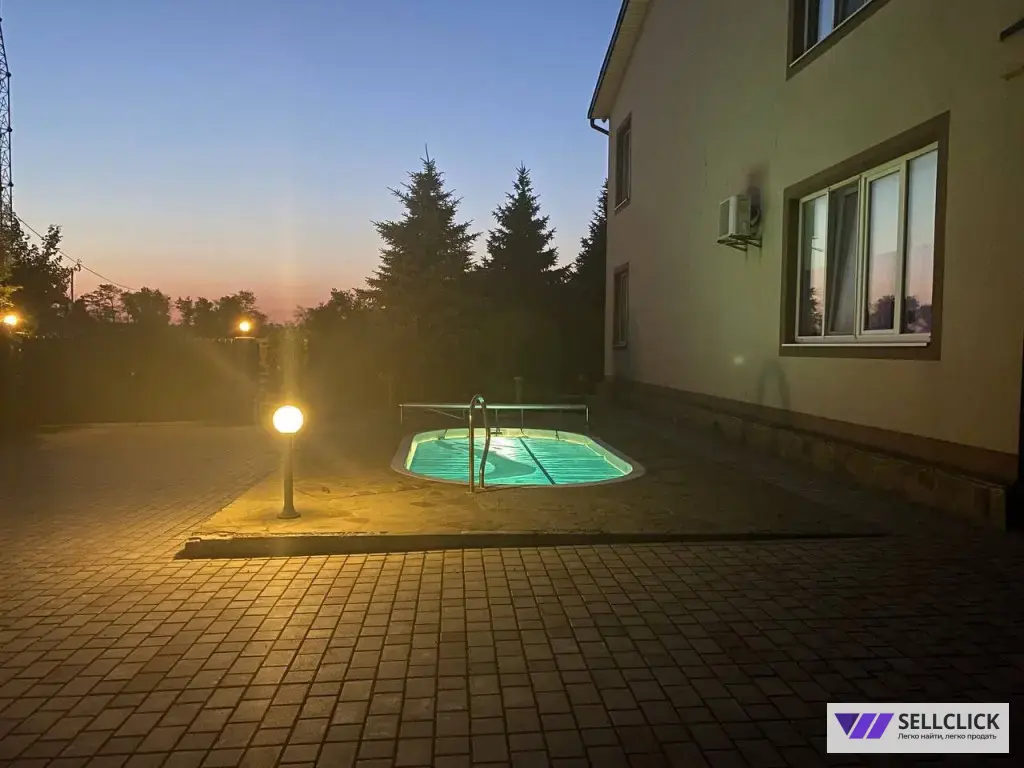 Дом 364 м², участок 13.9 сот.