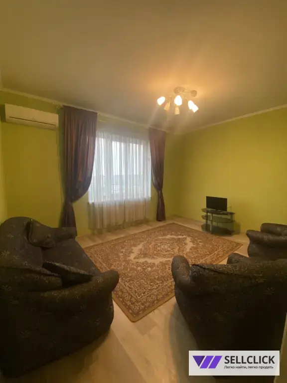 Продается трехкомнатная квартира в Центральном районе