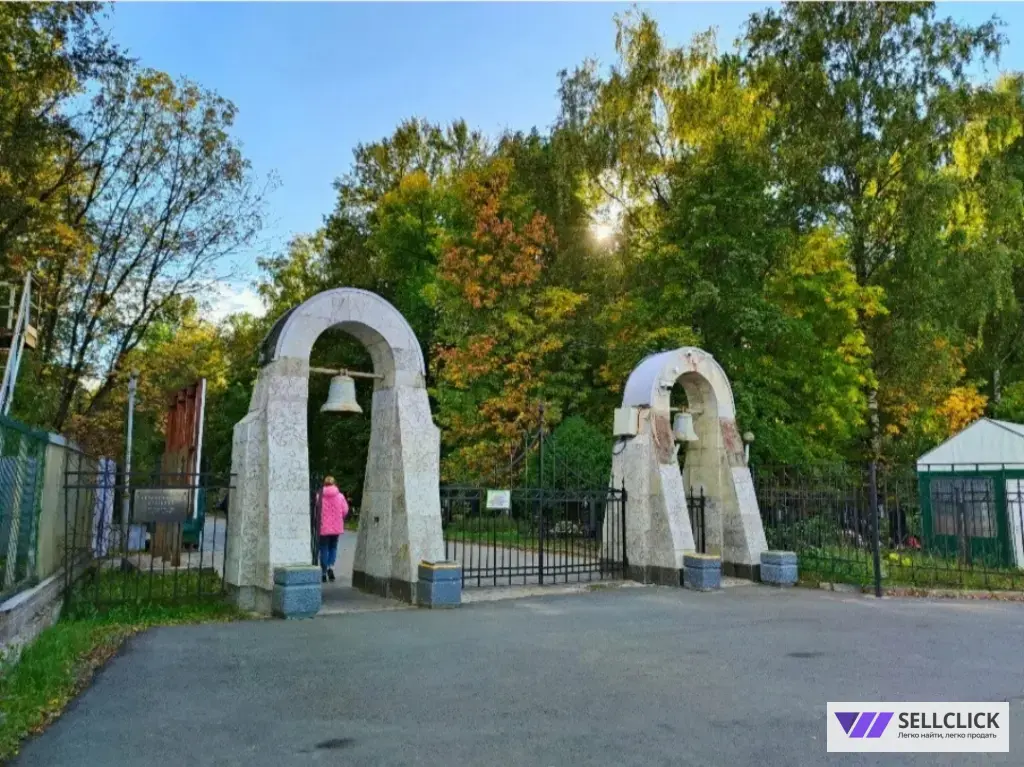 1. Уход за захоронением на Серафимовском кладбище — уборка, покраска