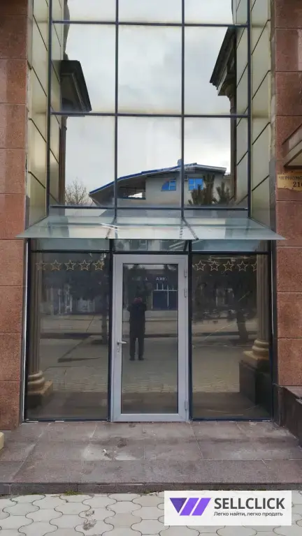 Сдаю торговое помещение Витязево