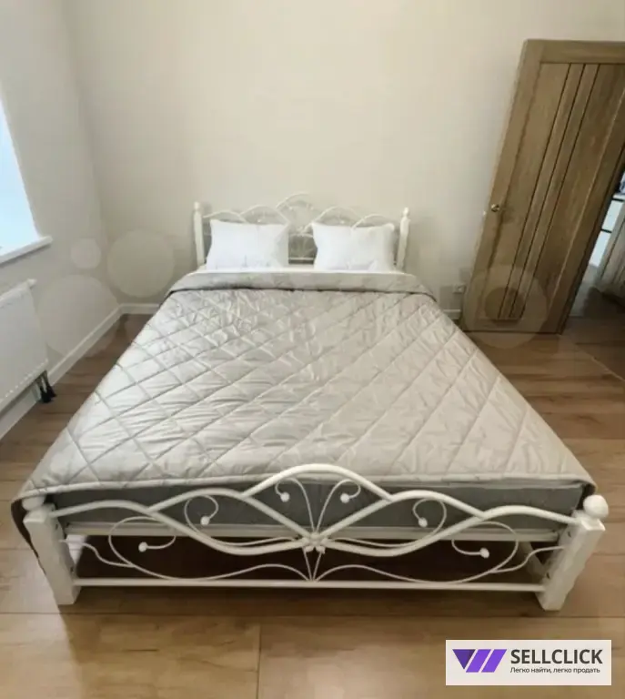 Кровать двуспальная в кованом стиле