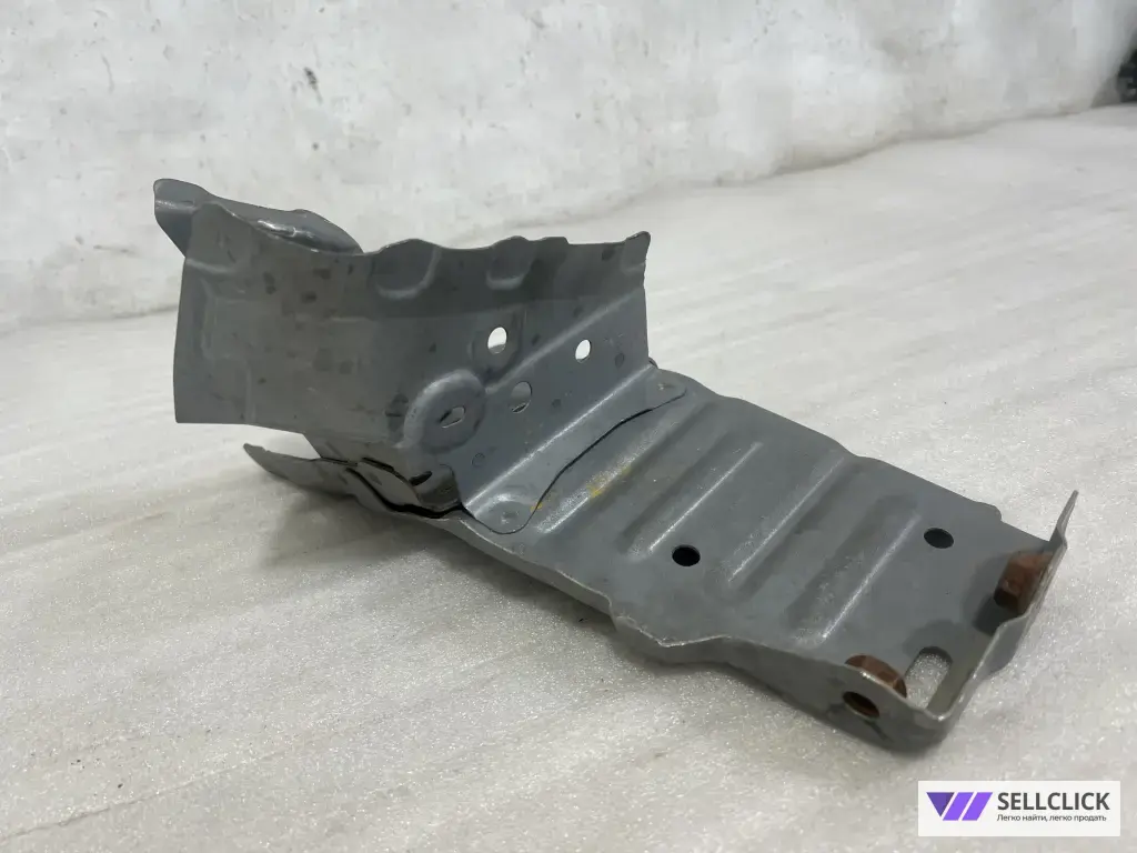 Кронштейн лонжерона Toyota RAV4 50 передний левый