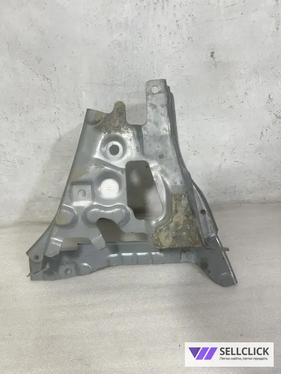 Усилитель лонжерона Toyota RAV4 50 передний правый