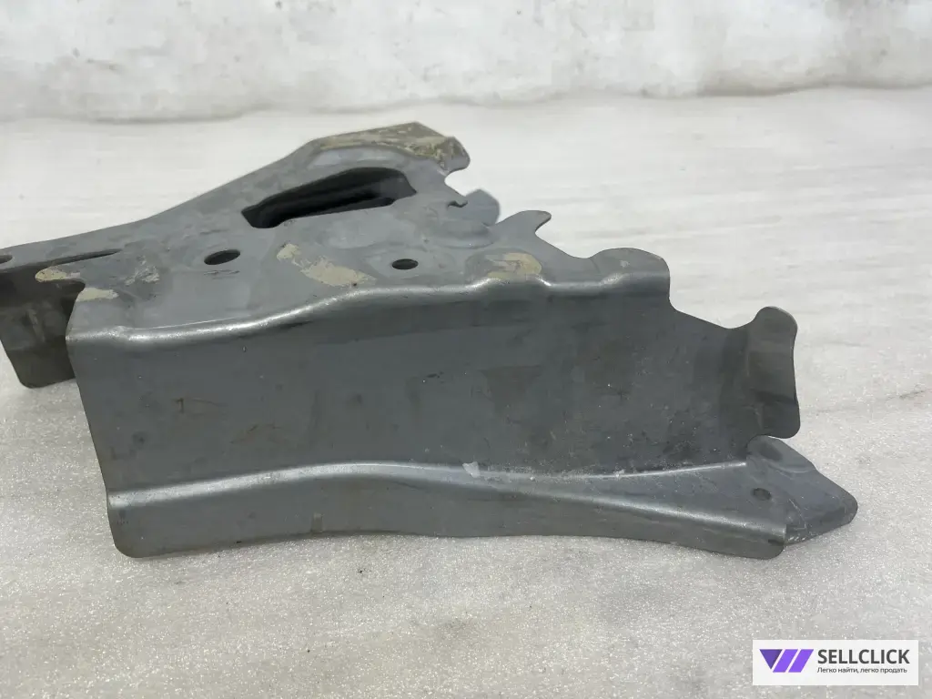 Усилитель лонжерона Toyota RAV4 50 передний правый