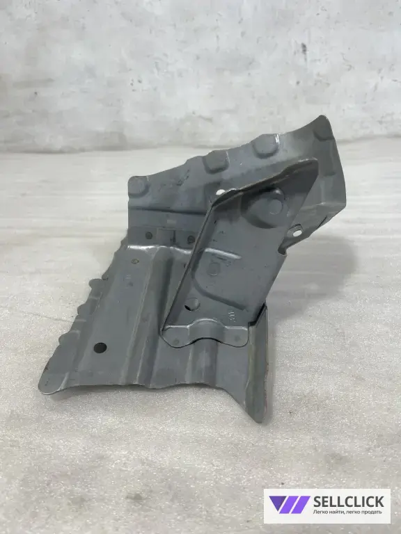 Кронштейн лонжерона Toyota RAV4 50 передний левый