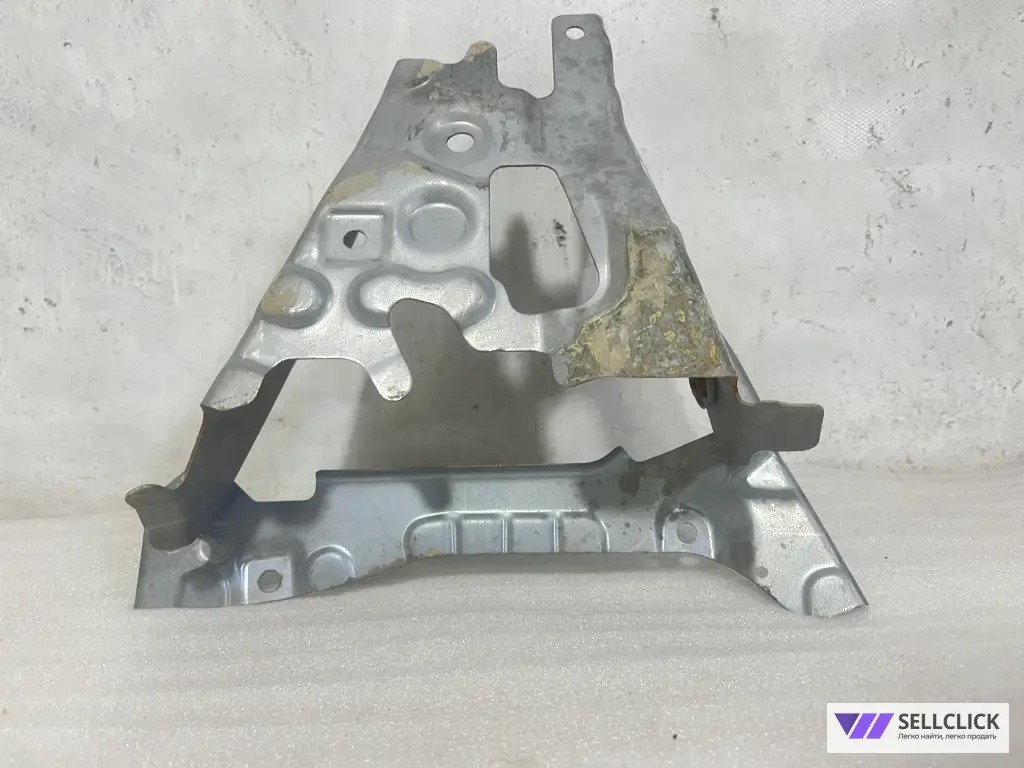 Усилитель лонжерона Toyota RAV4 50 передний правый