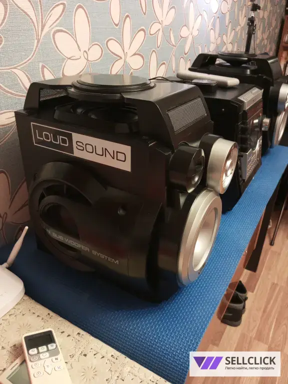 Музыкальный центр.