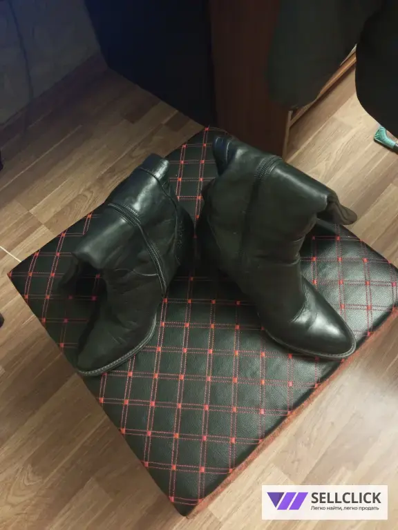 Сапоги демисезонные 38 размера.