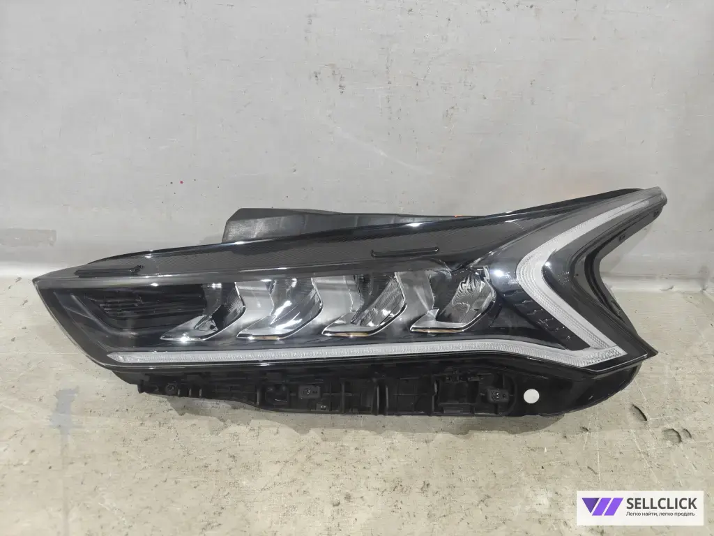 Фара левая Kia K5 20- LED