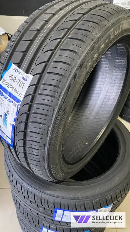 Fortune 225/45ZR17 94Y FSR-701 TL