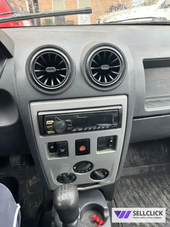 Renault Logan 1,4 Механическая, 2006, 207000 км