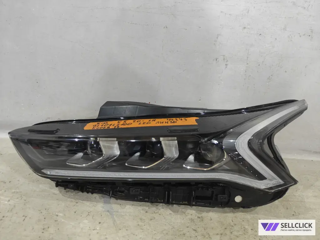 Фара левая Kia K5 20- LED