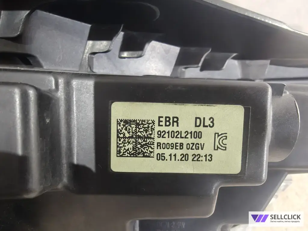 Фара правая Kia K5 20- LED