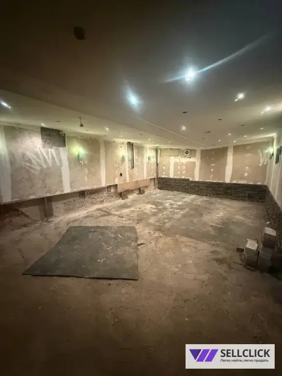 Продается помещение свободного назначения в Приморском районе