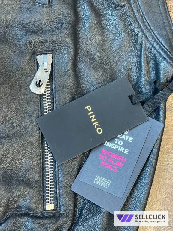 Новая женская кожаная жилетка Pinko