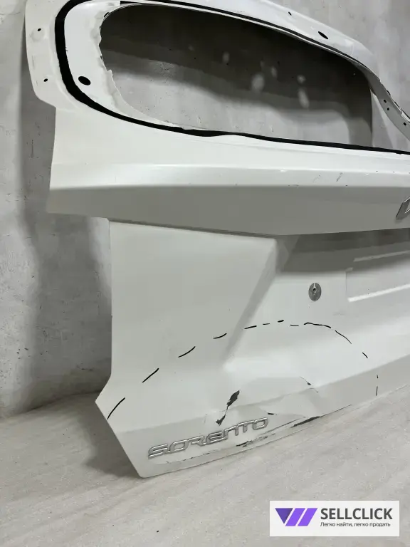 Крышка багажника KIA Sorento 4